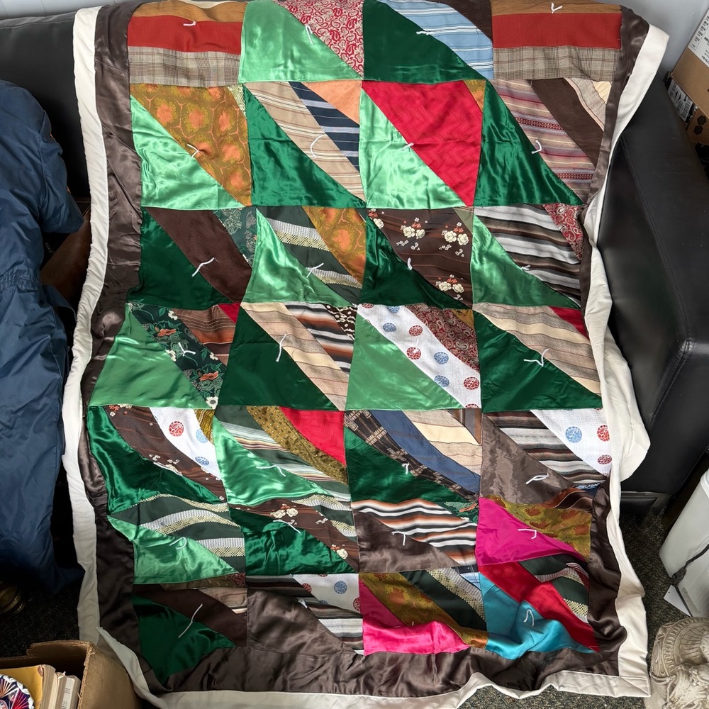 Handmade Patchwork Quilt - Picture 3 of 6